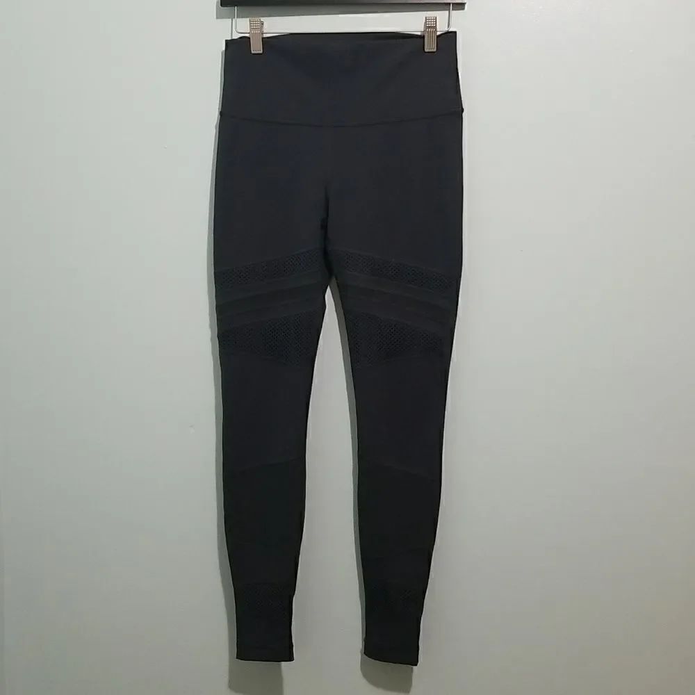Lululemon, grey Winder Under leggings, size 8.